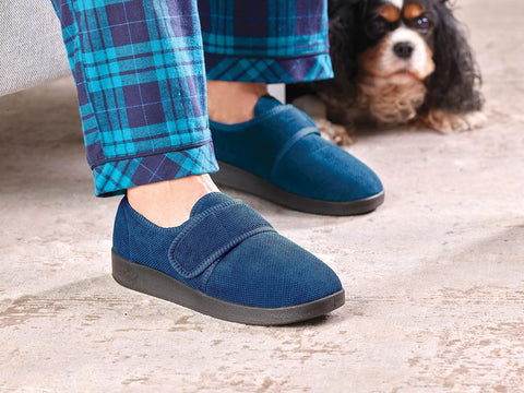 Men’S Wide & Comfy Easy Closure Slippers for Seniors